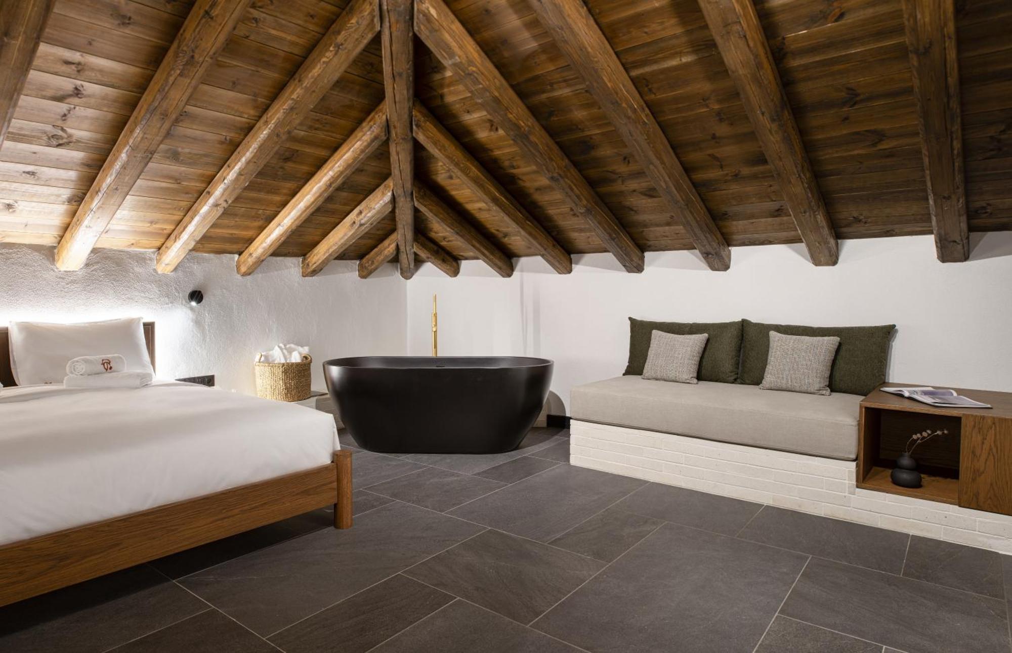 Unedo All Seasons Boutique Hotel Palaios Panteleimonas Exterior photo